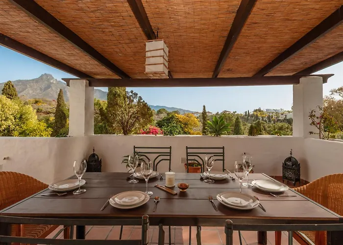 Apartament Cozy Apartment, With Mountain Views And Large Private Terrace, On The Golden Mile, Marbella