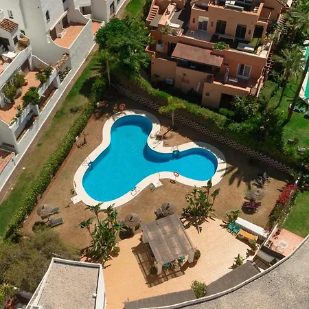 Cozy Apartment, With Mountain Views And Large Private Terrace, On The Golden Mile,