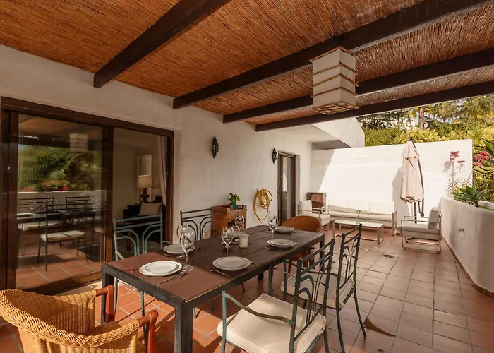 Apartment Cozy Apartment, With Mountain Views And Large Private Terrace, On The Golden Mile,
