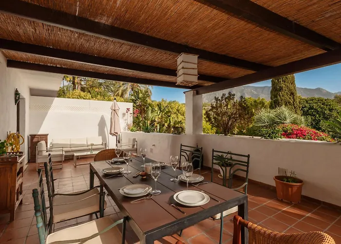 Lejlighed Cozy Apartment, With Mountain Views And Large Private Terrace, On The Golden Mile,