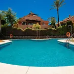 Cozy Apartment, With Mountain Views And Large Private Terrace, On The Golden Mile, Marbella